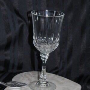 Copa tallada tipo cáliz – Ideal para vino blanco