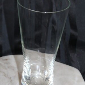 Vaso de cristal liso – Diseño cónico transparente