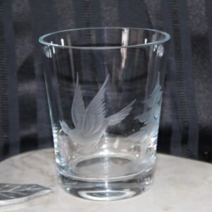 Vaso grabado en cristal – Motivo de aves en vuelo